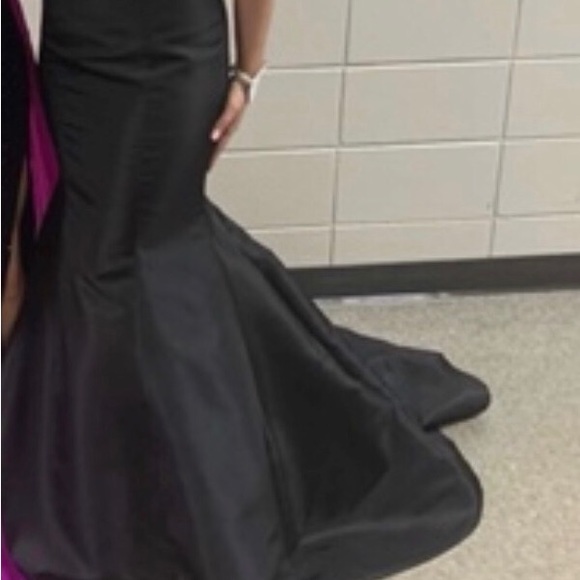 Sherri Hill pageant dress. Size 3, no alterations and only worn once. - Picture 4 of 4